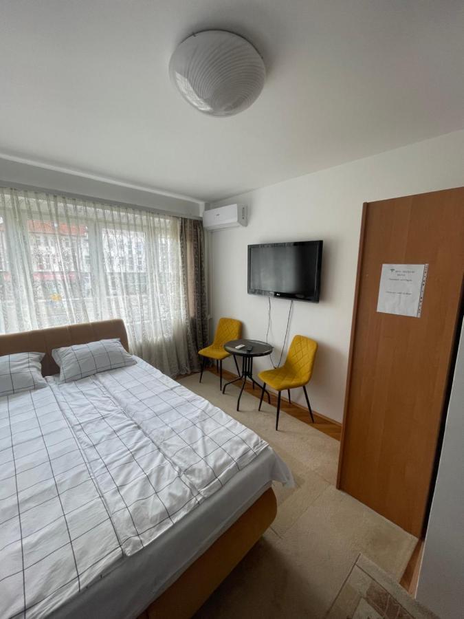 זניקה Studio Apartman Centar מראה חיצוני תמונה